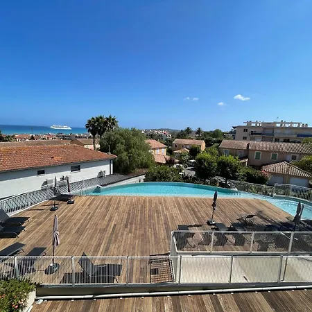 Un Balcon Sur La Mediterranee 아파트